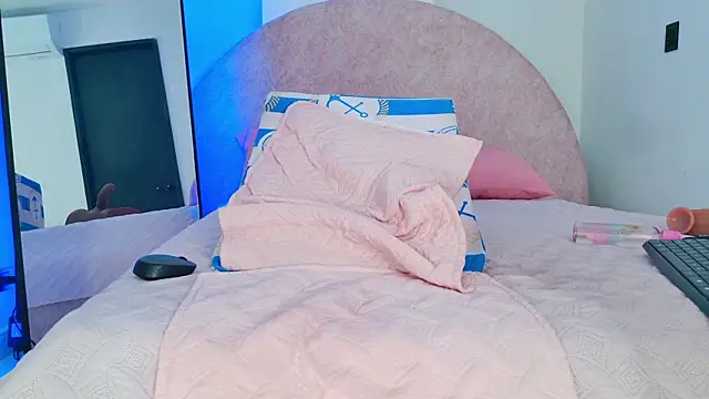 sh_malala live sex cam