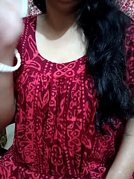 Priya_Boudi live sex cam