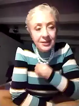 divinaerotica live sex cam