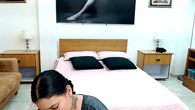 MaloryAndLuna live sex cam