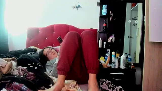 Sweet-Suck69 live sex cam