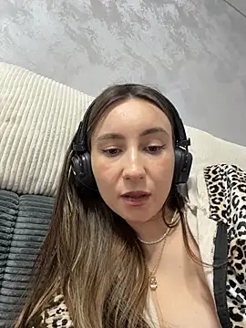 viviandaimond1 live sex cam