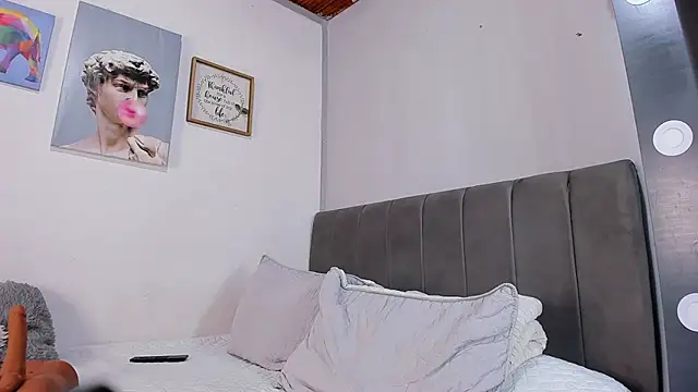 naughtyloverss live sex cam