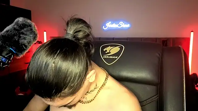 JordanShow live sex cam