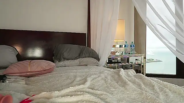 Katyerave live sex cam