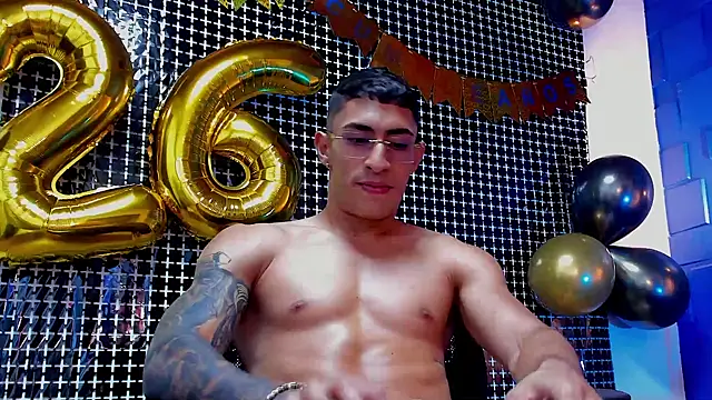 adrian_ray live sex cam