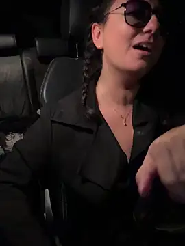 LoveSperm75 live sex cam