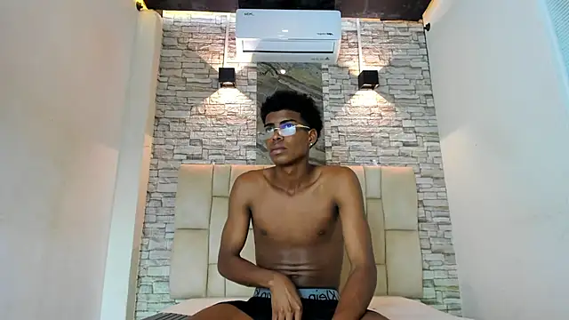 XAVI_LEE live sex cam