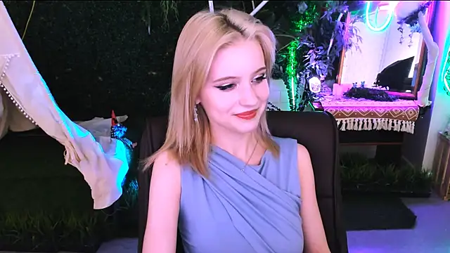 LeonaStane live sex cam