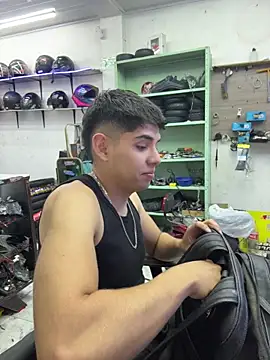 Stick_ledom live sex cam