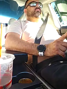 Roddog18 live sex cam