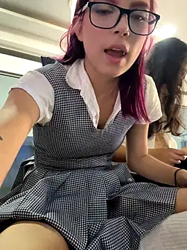 l0lita_sweet live sex cam