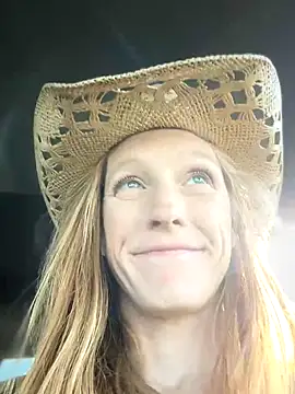 GoldenFlameGoddess live sex cam