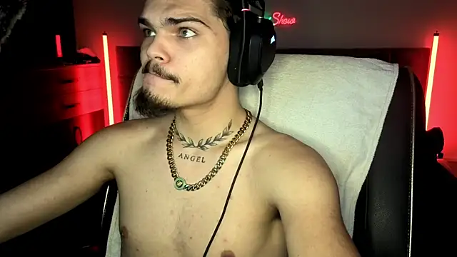 JordanShow live sex cam