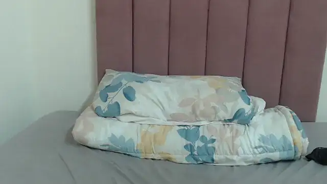 Mogheul_Slay live sex cam