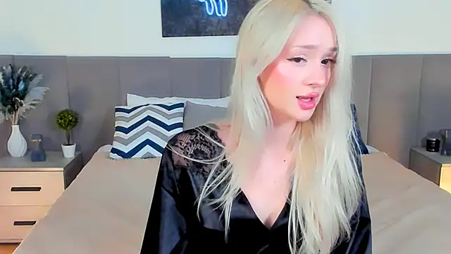 SugarWhisper live sex cam