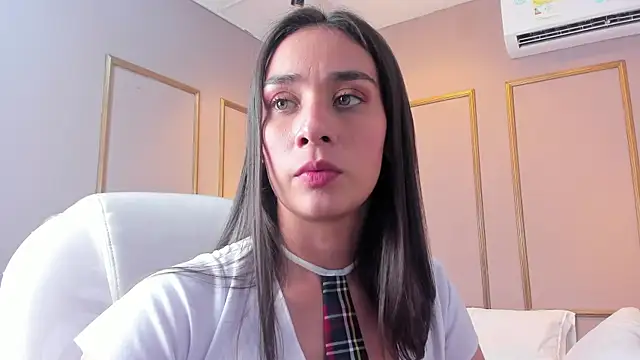 NahimiThompson live sex cam