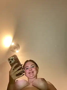 CherryEmmy live sex cam