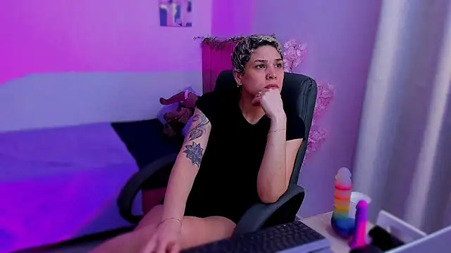 Charlee_pink live sex cam