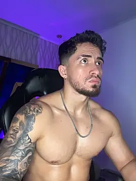 Brad_Summer live sex cam