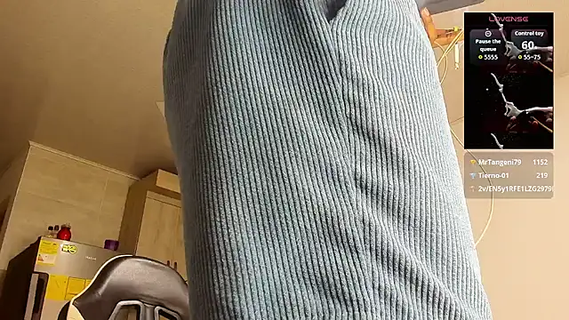 YeremiBrowm live sex cam