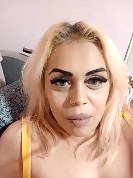 izauri2025 live sex cam