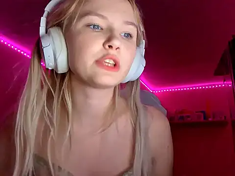 KarinRobertson live sex cam