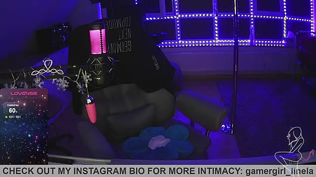 Gamergirl-Linela live sex cam