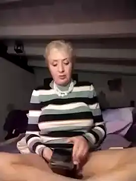 divinaerotica live sex cam