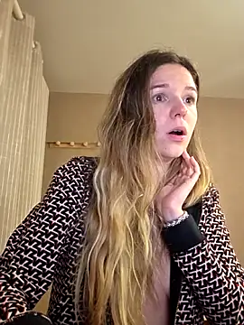 lucie_mehott live sex cam