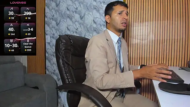 Hideintheoffice live sex cam