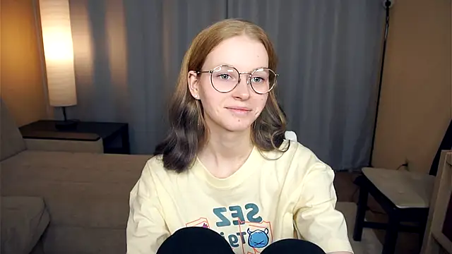 ToyaPletz live sex cam