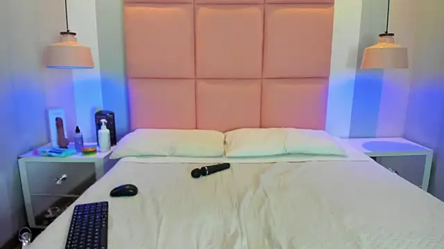 JulianaValencia live sex cam