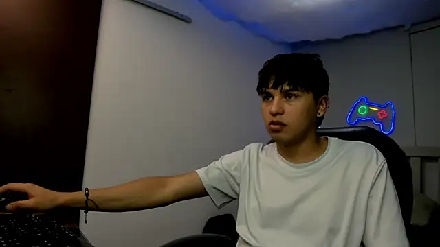 StiwenTwink live sex cam