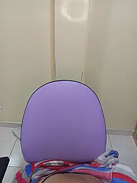 laurahotdirty live sex cam