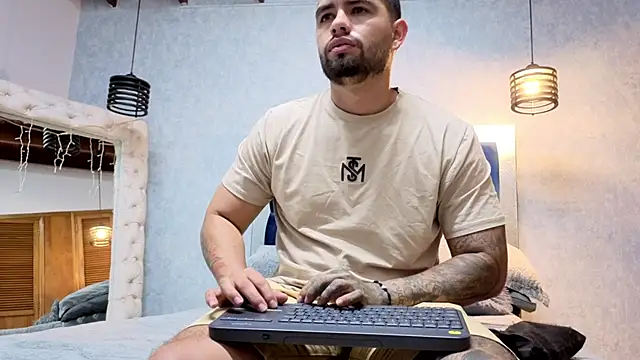 matteosantos live sex cam