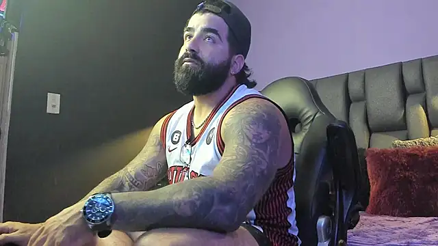 Lyon_vach live sex cam