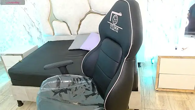 kaelwolf_tay live sex cam