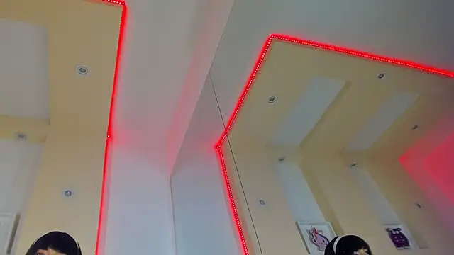 Naya_Velvet live sex cam