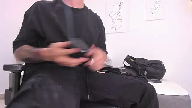 damian_bull live sex cam