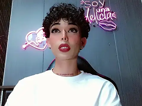 Marian_LV live sex cam