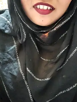 Indian-Nazia live sex cam