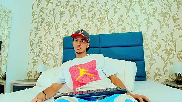 Marcus_Jeron live sex cam