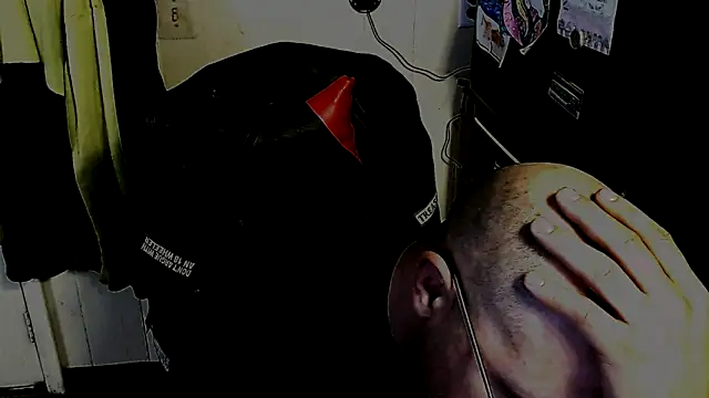 KrazyLegz live sex cam