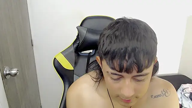 Tatann_18 live sex cam