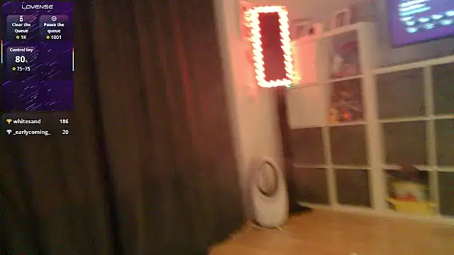 XBellaXundXUweX live sex cam