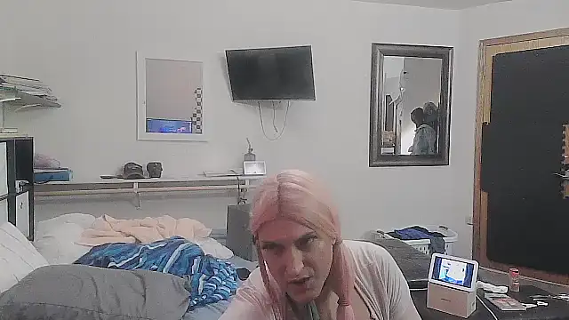 sissytrapdolly24 live sex cam