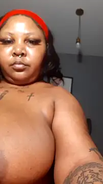 PearlSexxy69 live sex cam