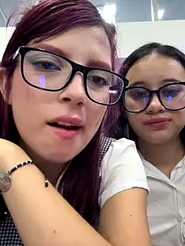 l0lita_sweet live sex cam