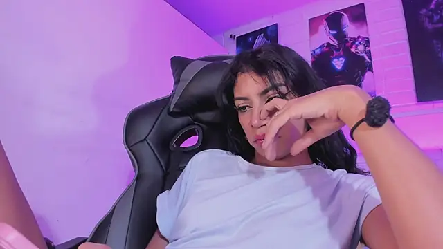 Alahia_Rodriguez live sex cam